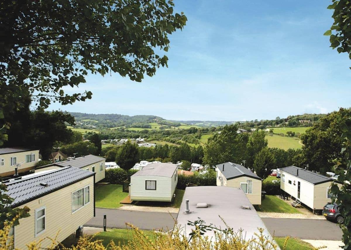 Newlands Park Hotel Charmouth Buitenkant foto